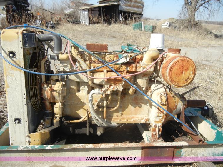 image for item U9869 Caterpillar D333 six cylinder turbo diesel engine