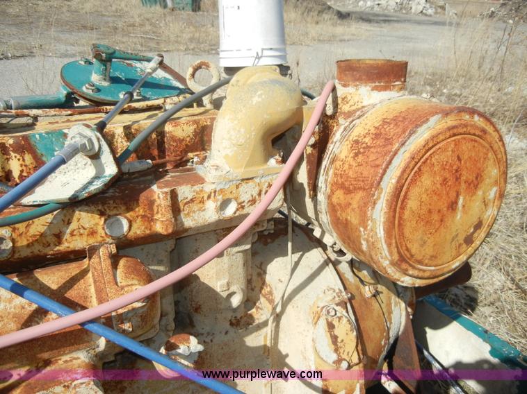 image for item U9869 Caterpillar D333 six cylinder turbo diesel engine