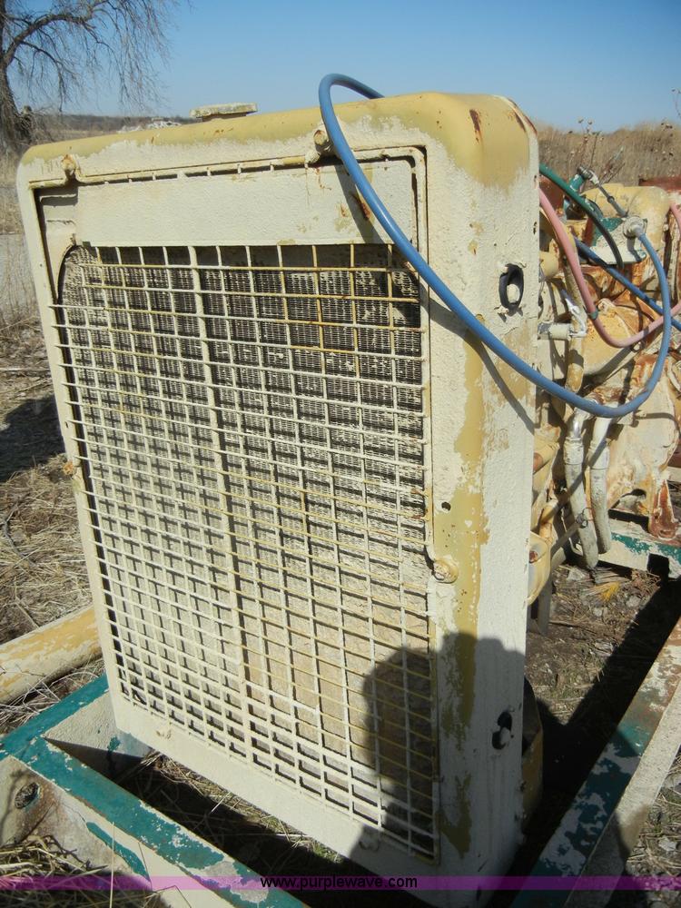 image for item U9869 Caterpillar D333 six cylinder turbo diesel engine