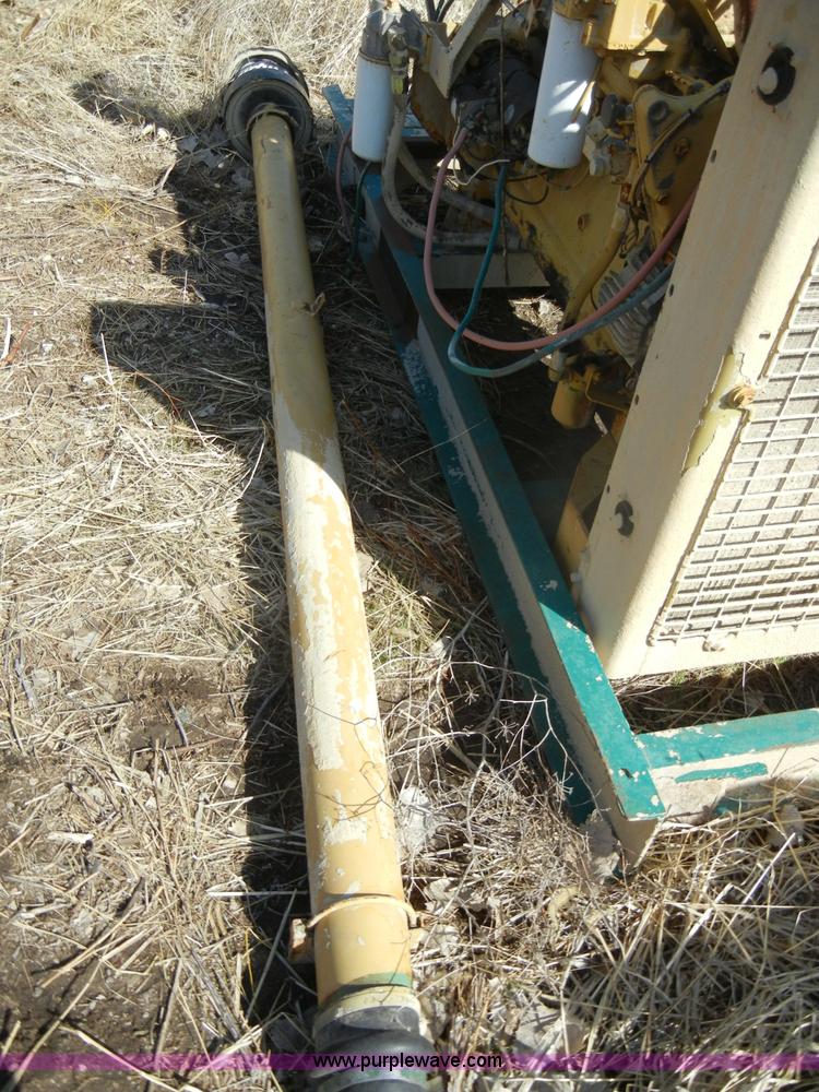 image for item U9869 Caterpillar D333 six cylinder turbo diesel engine