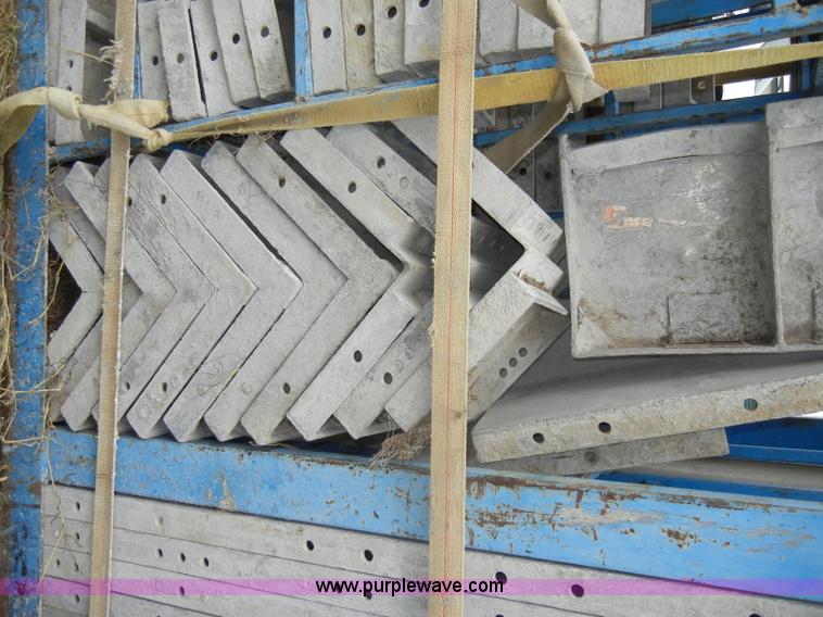 image for item U9893 Assorted precise aluminum concrete forms