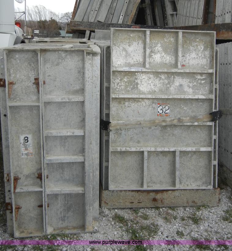 image for item U9907 Assorted 4'L aluminum concrete forms
