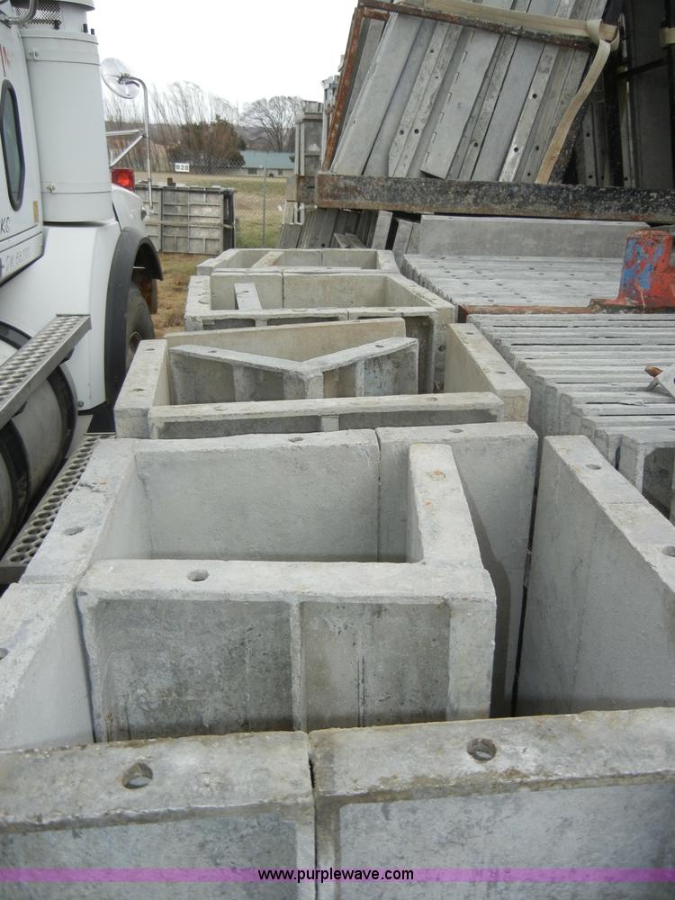 image for item U9907 Assorted 4'L aluminum concrete forms
