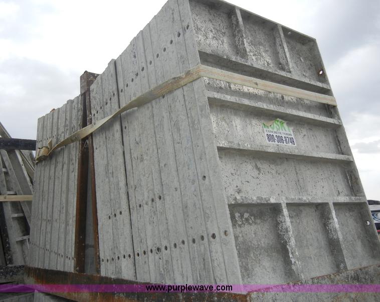 image for item U9907 Assorted 4'L aluminum concrete forms