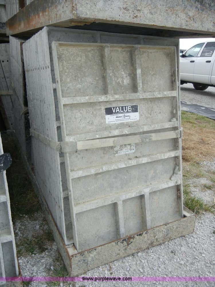 image for item U9907 Assorted 4'L aluminum concrete forms