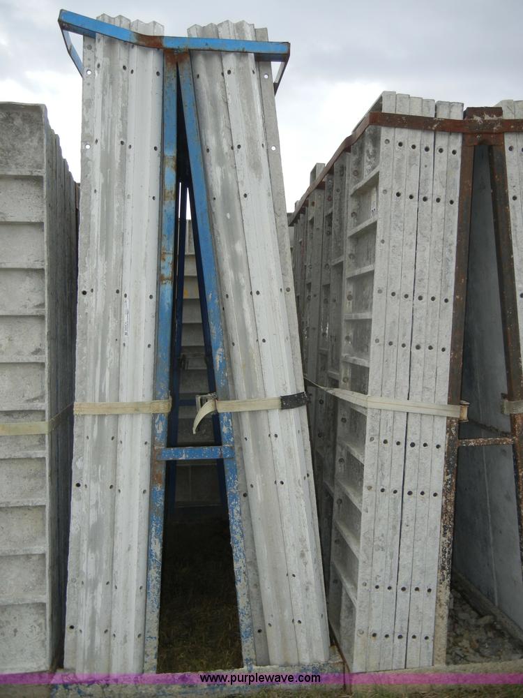 image for item U9909 Assorted 9'L aluminum concrete forms