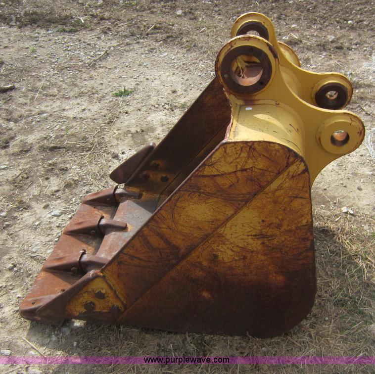 image for item U9999 30" Caterpillar 305 excavator bucket