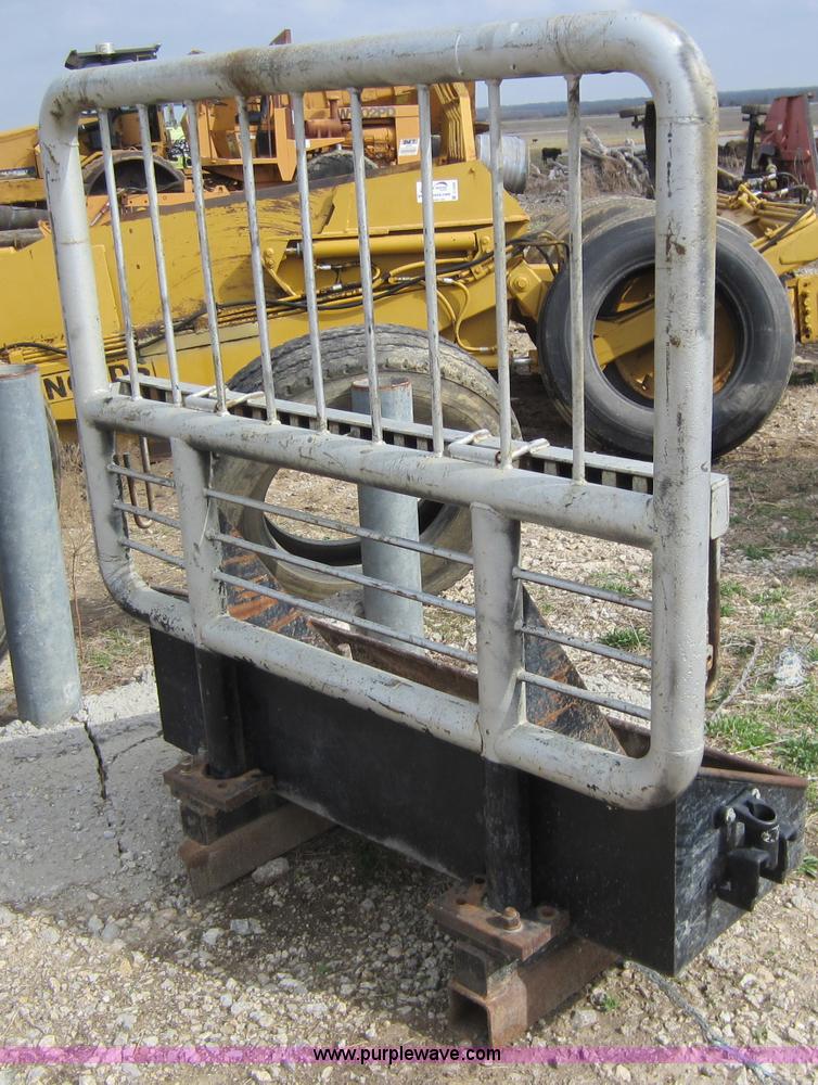 image for item V9000 Headache rack off of Mack semi truck