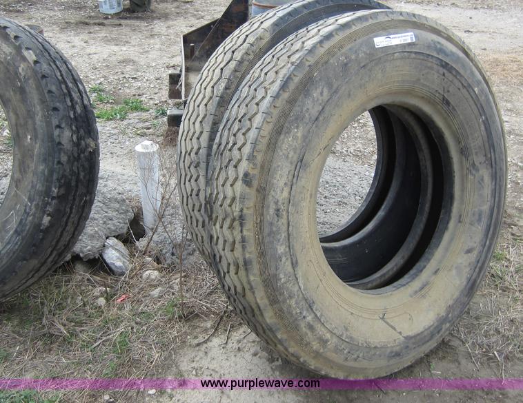 image for item V9001 (3) tires