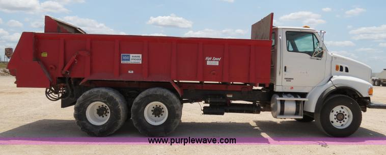 image for item B2423 2007 Sterling L9500 manure spreader truck