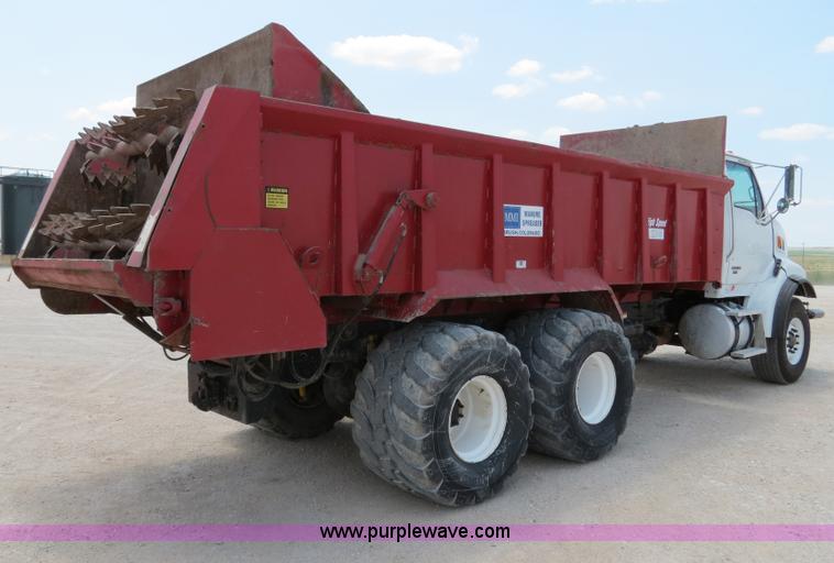 image for item B2423 2007 Sterling L9500 manure spreader truck