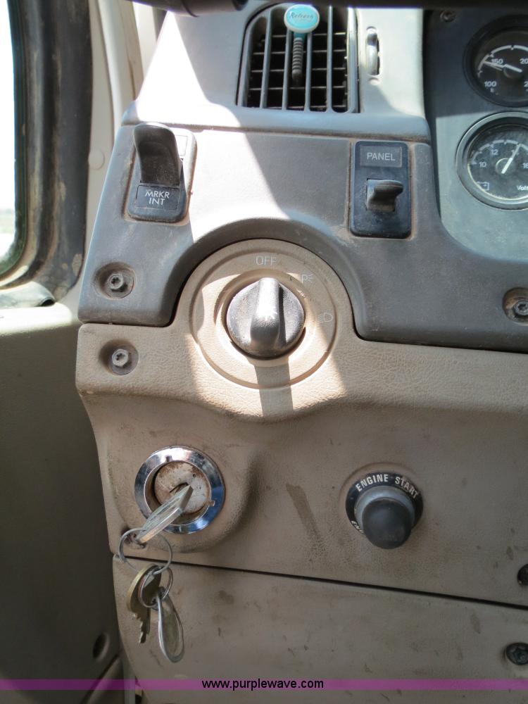 image for item B2423 2007 Sterling L9500 manure spreader truck