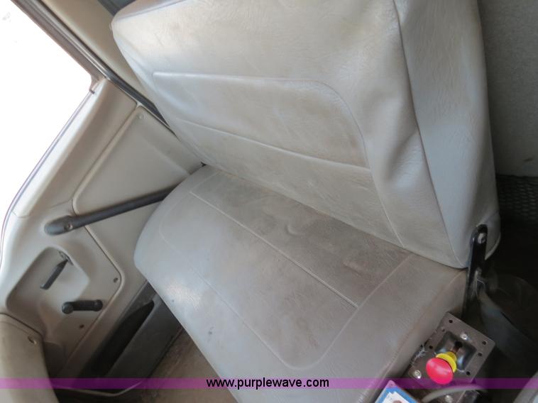 image for item B2423 2007 Sterling L9500 manure spreader truck