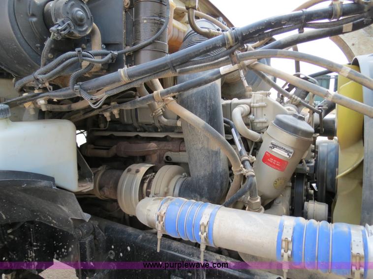 image for item B2423 2007 Sterling L9500 manure spreader truck