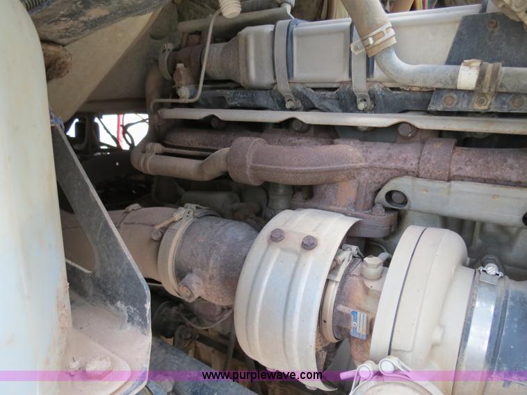 image for item B2423 2007 Sterling L9500 manure spreader truck