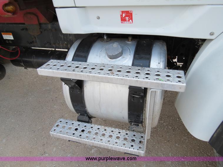 image for item B2423 2007 Sterling L9500 manure spreader truck