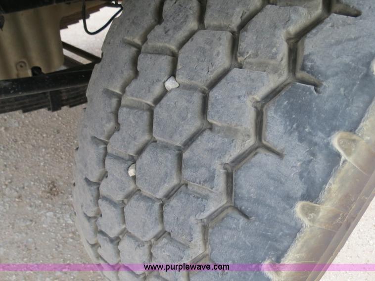 image for item B2423 2007 Sterling L9500 manure spreader truck