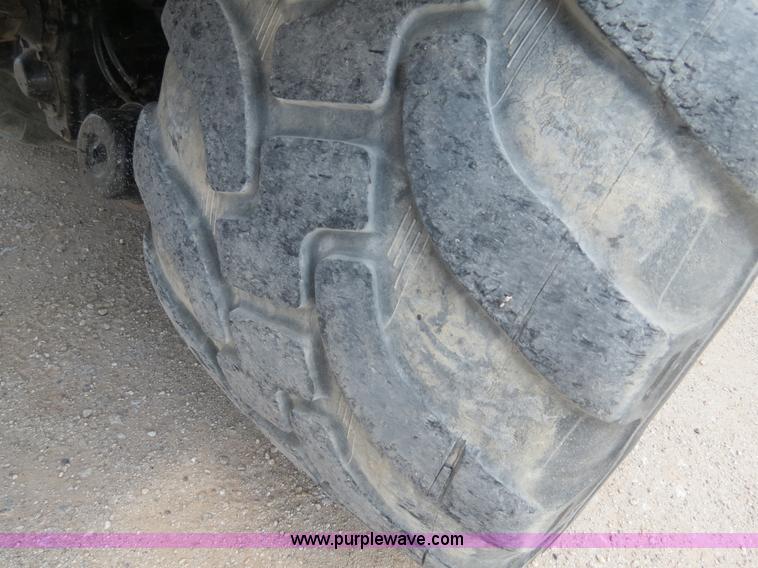 image for item B2423 2007 Sterling L9500 manure spreader truck