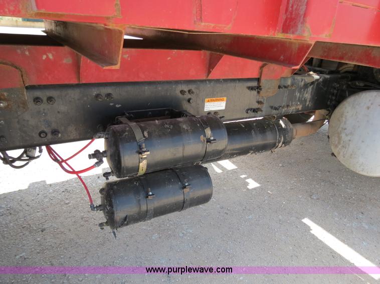 image for item B2423 2007 Sterling L9500 manure spreader truck