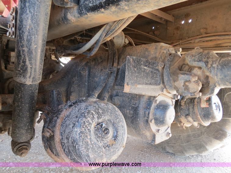 image for item B2423 2007 Sterling L9500 manure spreader truck