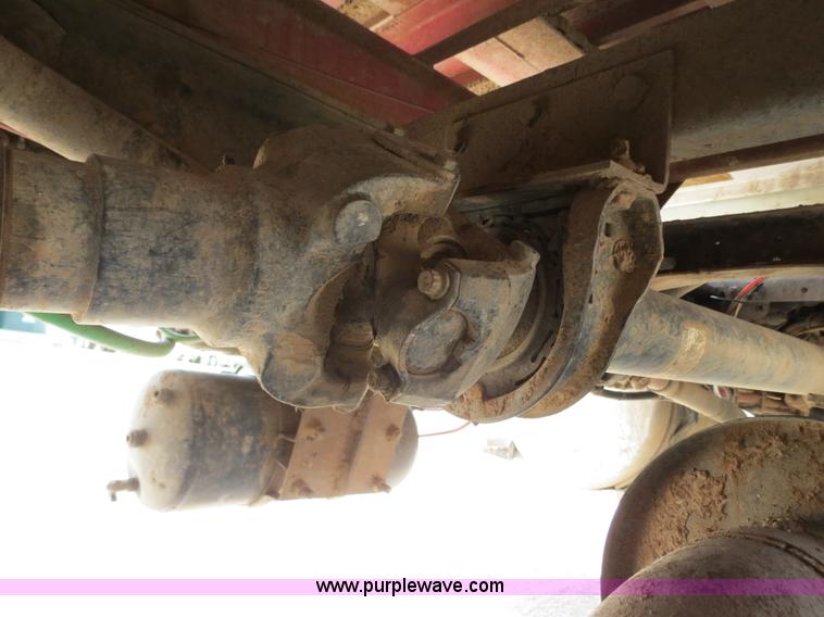 image for item B2423 2007 Sterling L9500 manure spreader truck