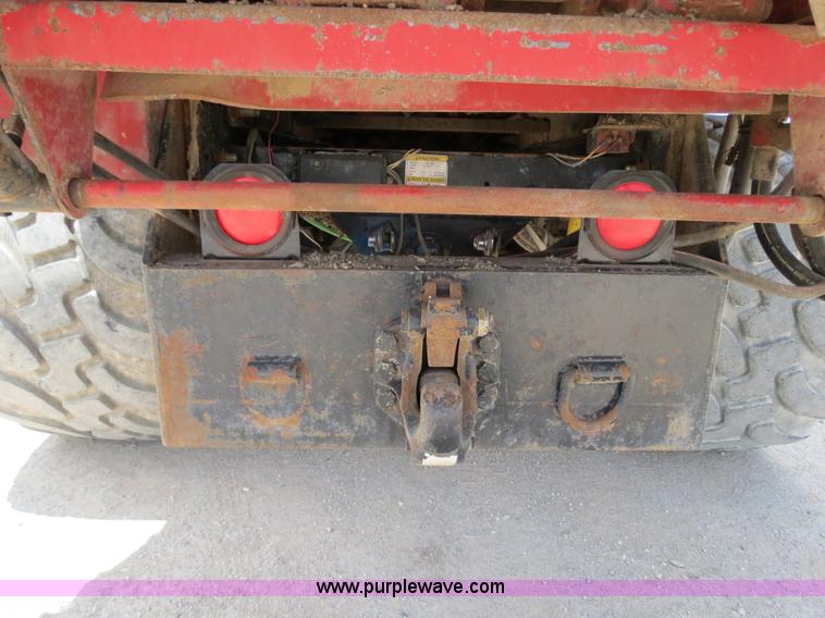 image for item B2423 2007 Sterling L9500 manure spreader truck