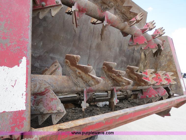 image for item B2423 2007 Sterling L9500 manure spreader truck