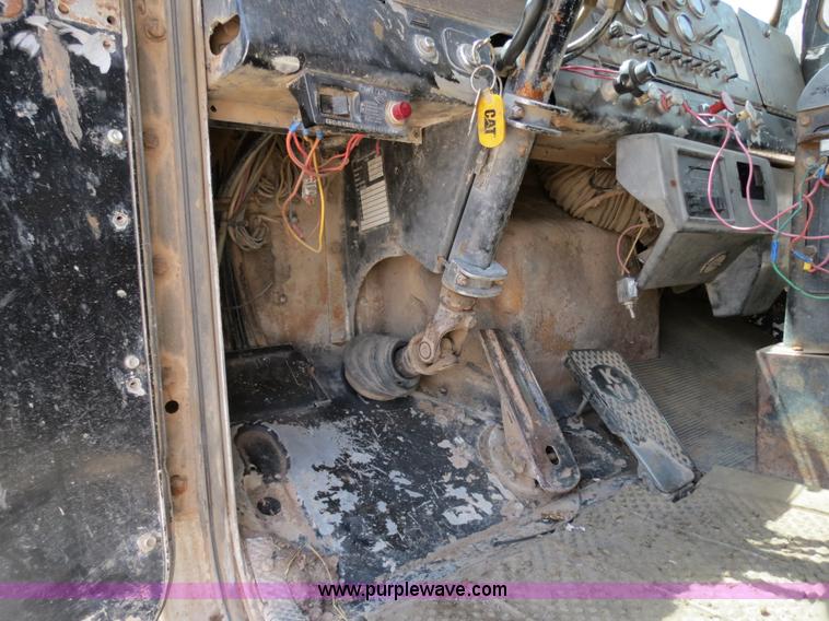 image for item B2428 1983 Kenworth C500 manure spreader truck