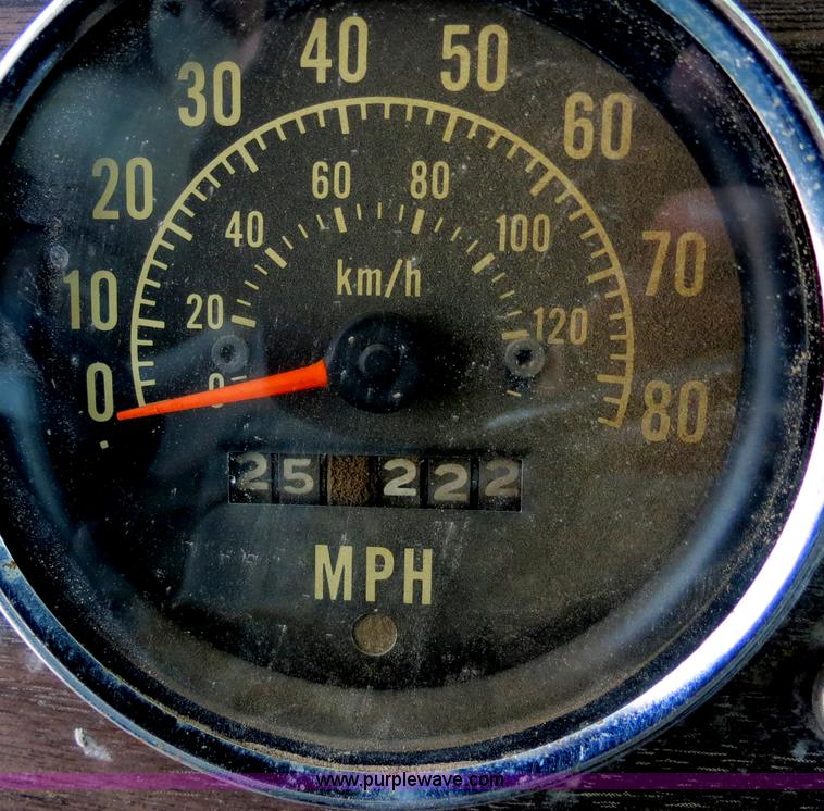 image for item B2428 1983 Kenworth C500 manure spreader truck