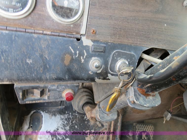 image for item B2428 1983 Kenworth C500 manure spreader truck