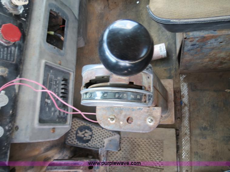 image for item B2428 1983 Kenworth C500 manure spreader truck