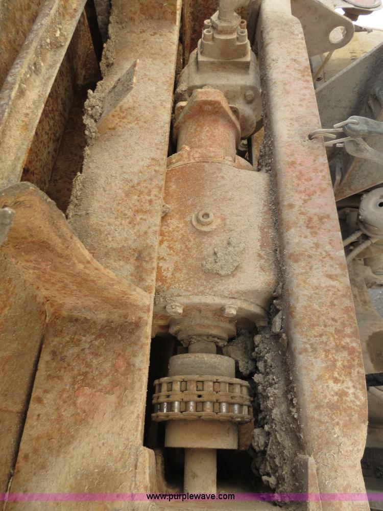 image for item B2428 1983 Kenworth C500 manure spreader truck