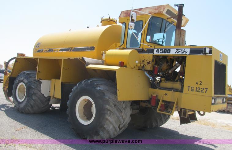 image for item B2737 1985 Ag-Chem Big A 4500 floater