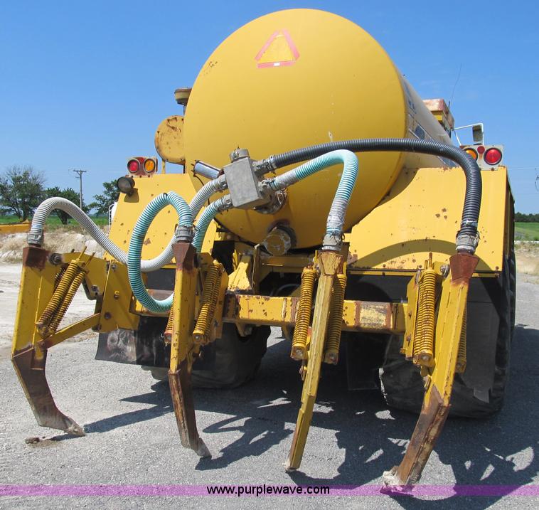 image for item B2737 1985 Ag-Chem Big A 4500 floater