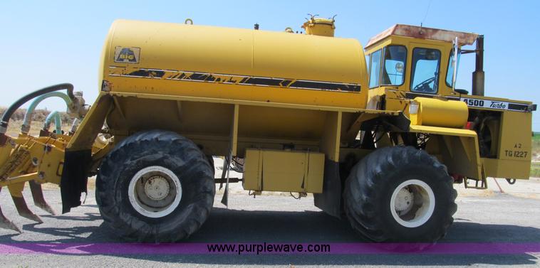 image for item B2737 1985 Ag-Chem Big A 4500 floater