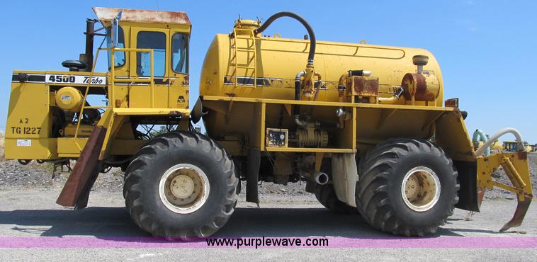 image for item B2737 1985 Ag-Chem Big A 4500 floater