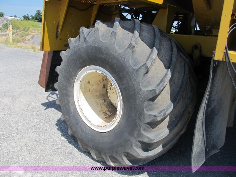 image for item B2737 1985 Ag-Chem Big A 4500 floater