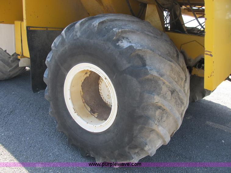 image for item B2737 1985 Ag-Chem Big A 4500 floater