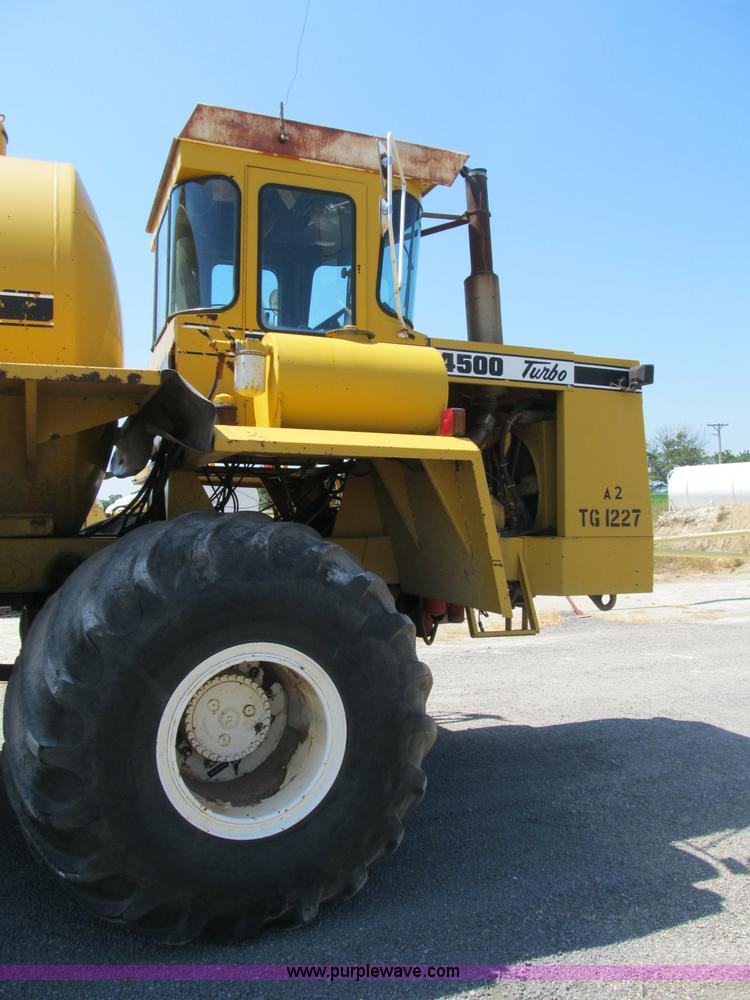 image for item B2737 1985 Ag-Chem Big A 4500 floater