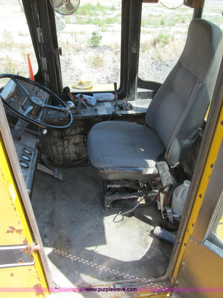 image for item B2737 1985 Ag-Chem Big A 4500 floater