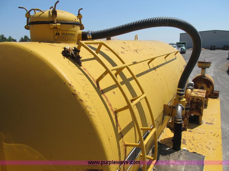 image for item B2737 1985 Ag-Chem Big A 4500 floater