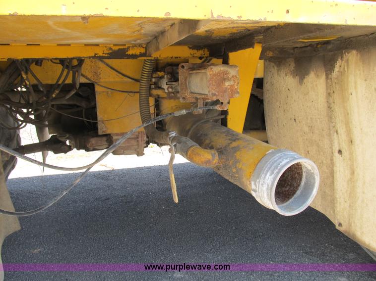 image for item B2737 1985 Ag-Chem Big A 4500 floater