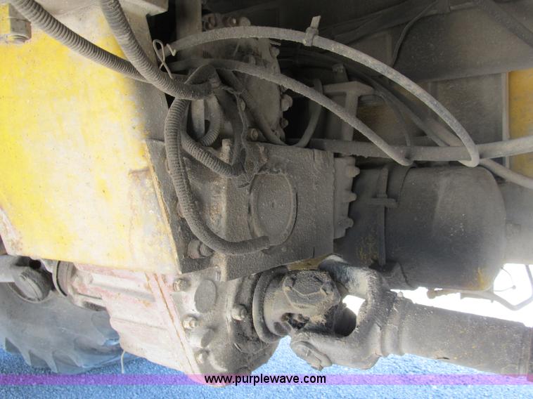 image for item B2737 1985 Ag-Chem Big A 4500 floater