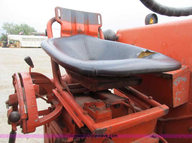 image for item B2754 Allis-Chalmers 160 tractor