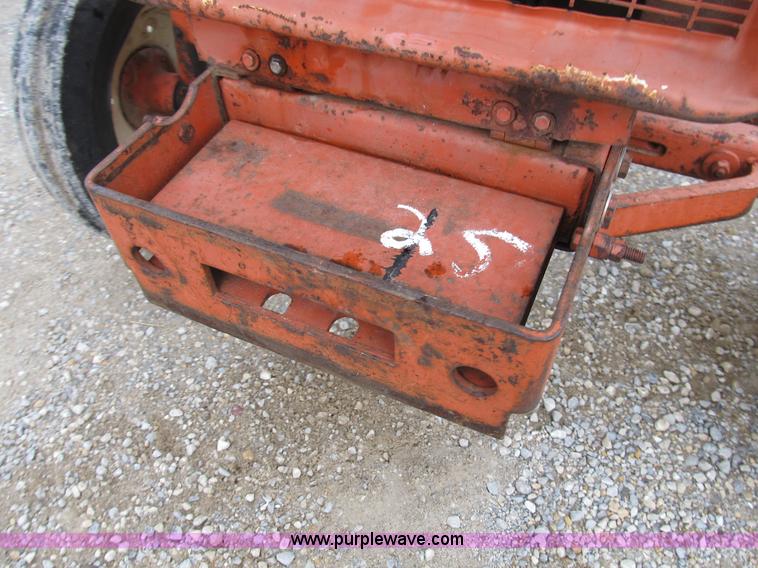 image for item B2754 Allis-Chalmers 160 tractor