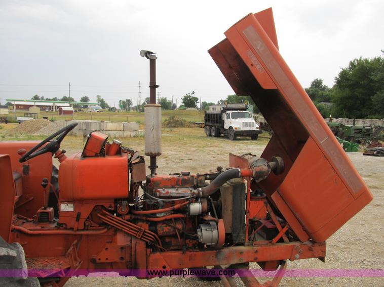 image for item B2754 Allis-Chalmers 160 tractor