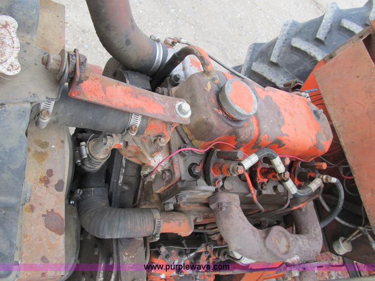 image for item B2754 Allis-Chalmers 160 tractor