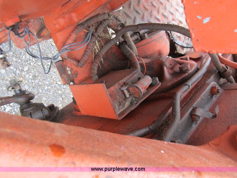 image for item B2754 Allis-Chalmers 160 tractor
