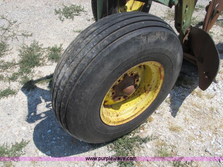image for item B2770 John Deere A1450 5x18 bottom plow