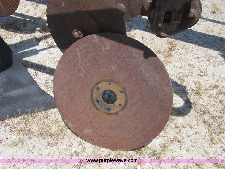 image for item B2770 John Deere A1450 5x18 bottom plow